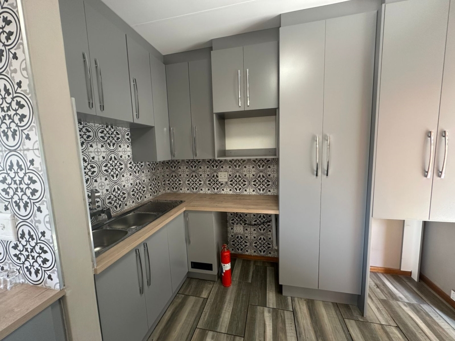 To Let 3 Bedroom Property for Rent in Pentagon Park Free State